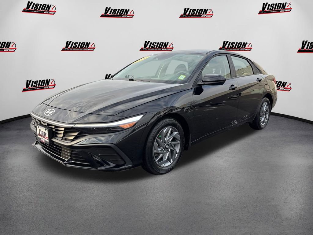 Used 2024 Hyundai Elantra SEL