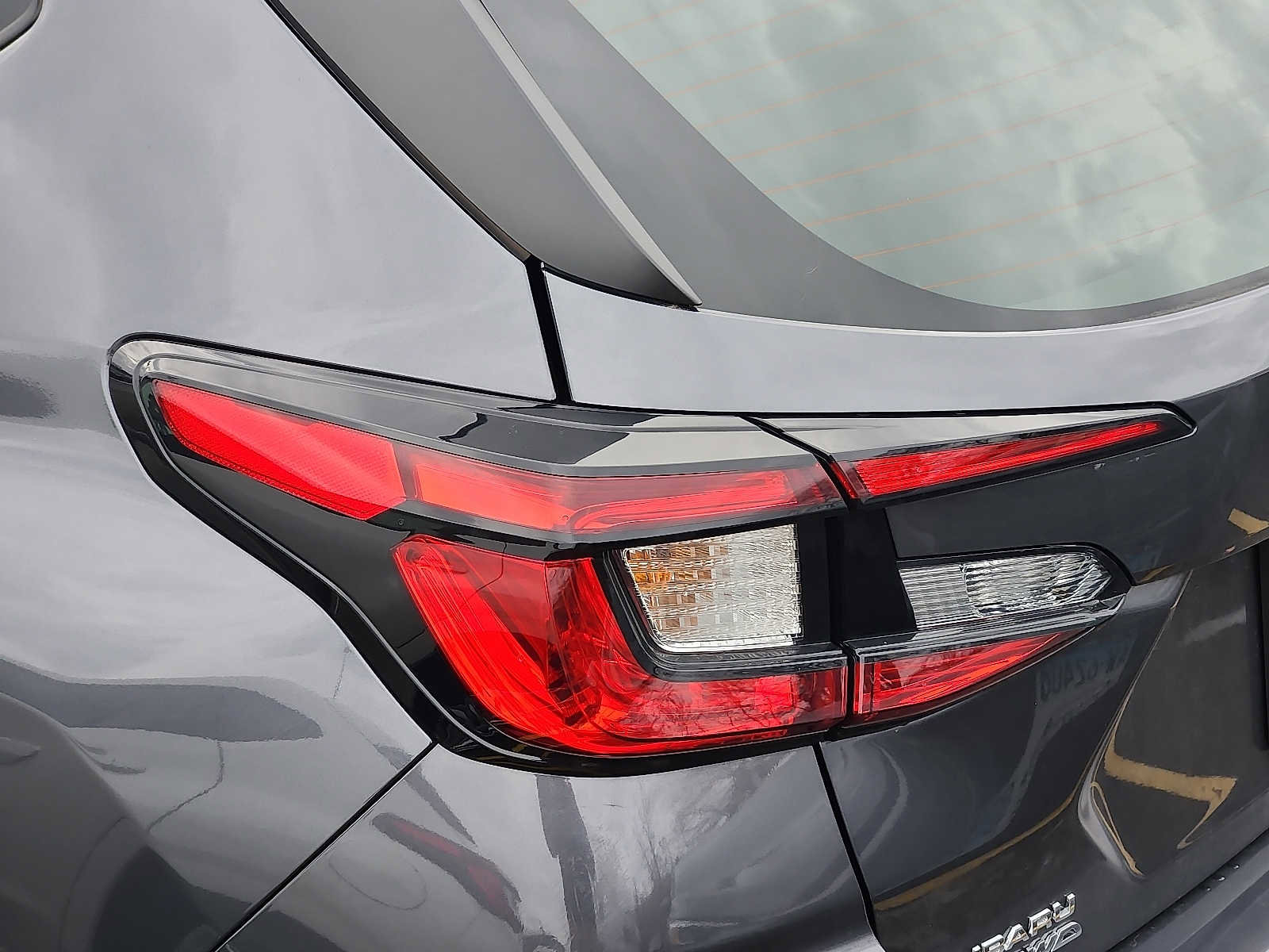 Certified 2025 Subaru Impreza 2.0i image 9