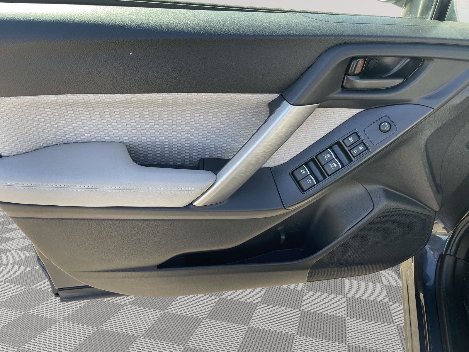 Used 2018 Subaru Forester 2.5i Premium image 18