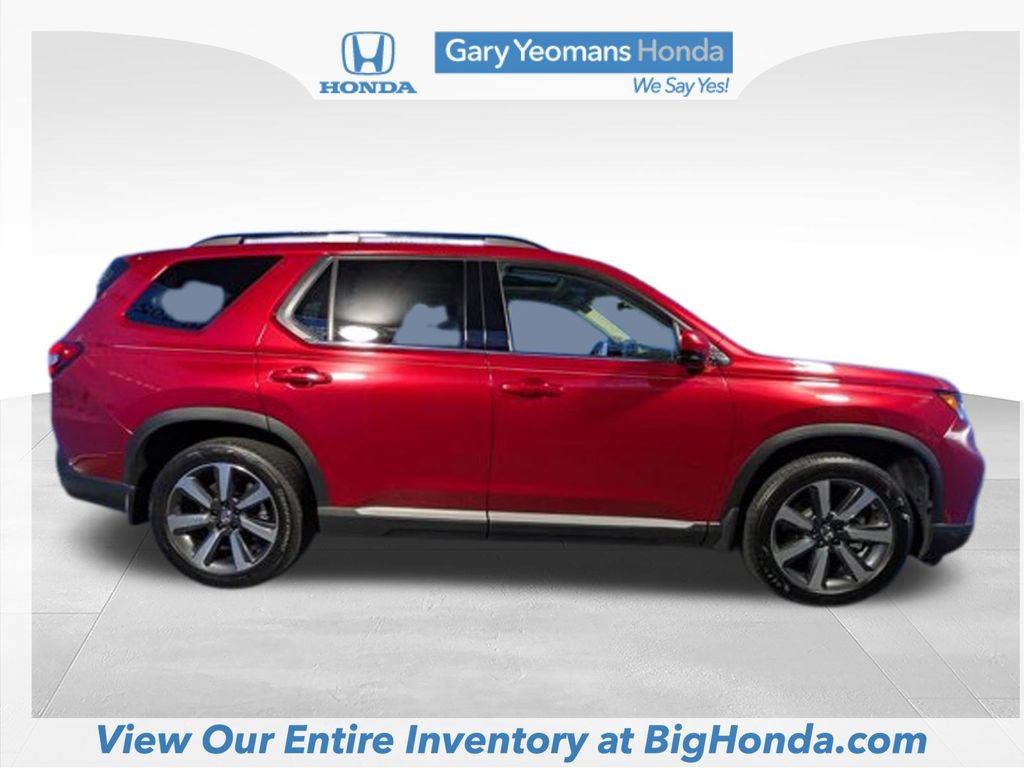 Certified 2025 Honda Pilot Touring image 5