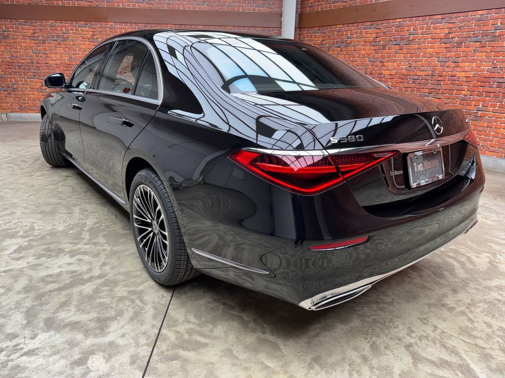 New 2026 Mercedes-Benz S 580 4MATIC Sedan image 2