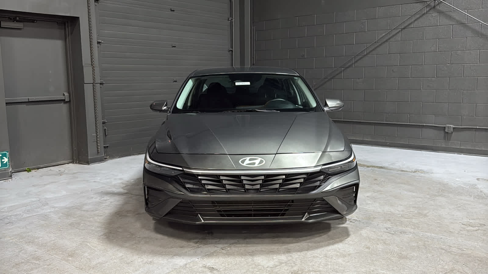 Used 2024 Hyundai Elantra SEL FWD image 2