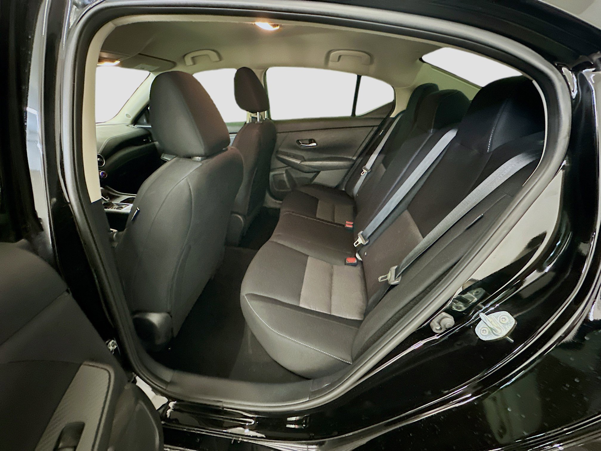 Used 2023 Nissan Sentra SV image 28