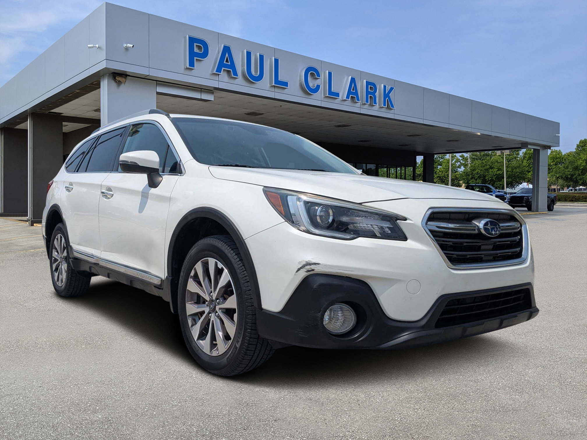 Used 2019 Subaru Outback 3.6R Touring w/ Protection Package #1 AWD/4WD image 1