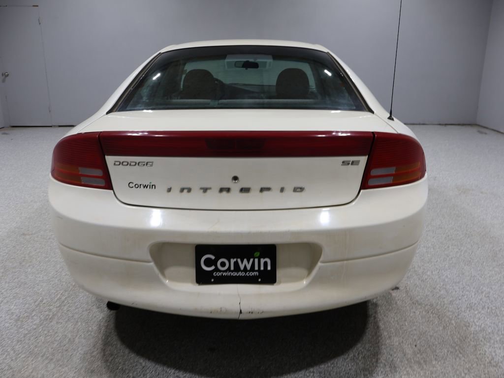 Used 2004 Dodge Intrepid SE image 11