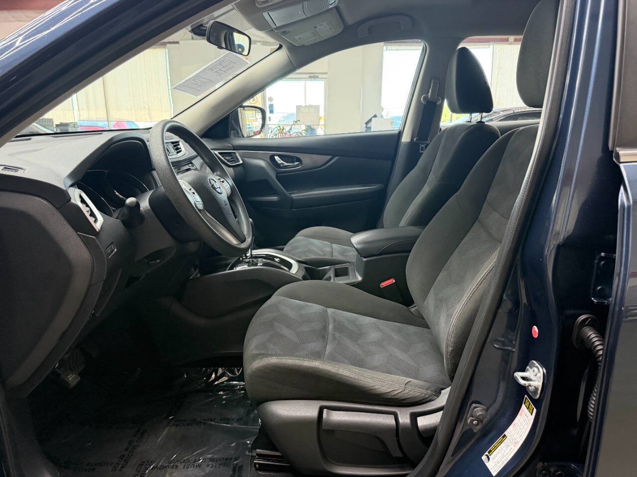 Used 2016 Nissan Rogue S AWD/4WD image 9