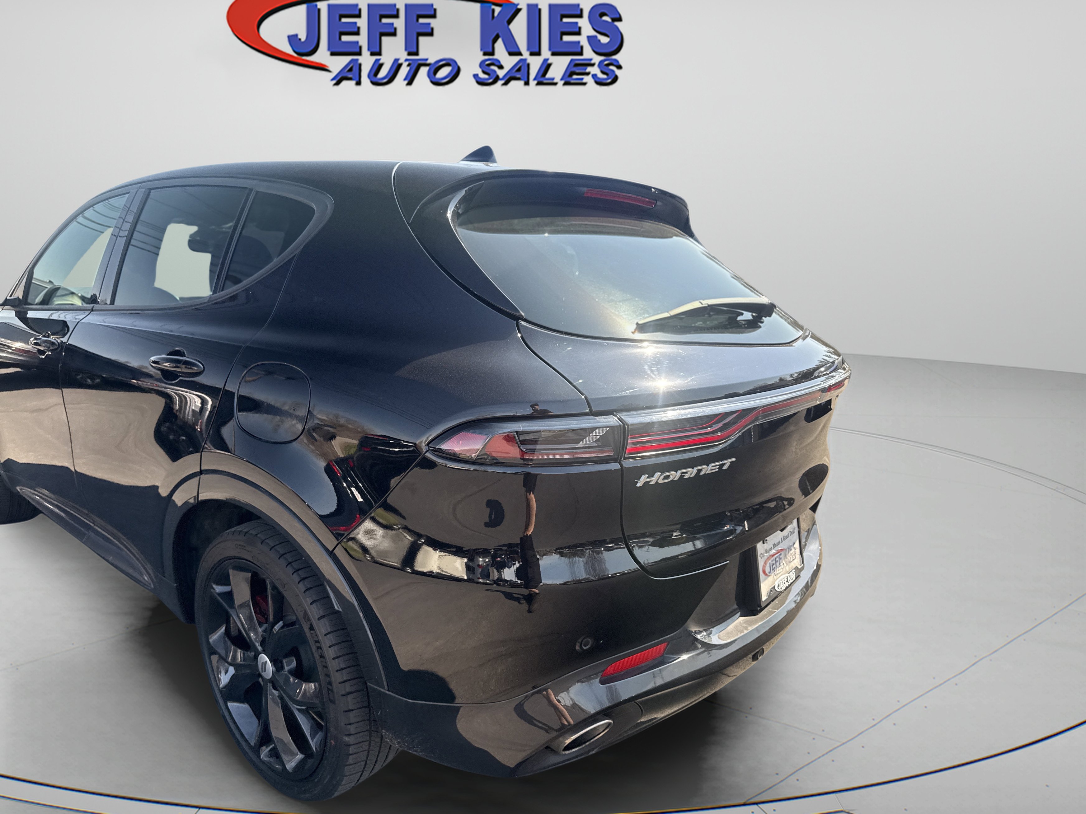 Used 2024 Dodge Hornet R/T w/ Track Pack AWD/4WD image 7