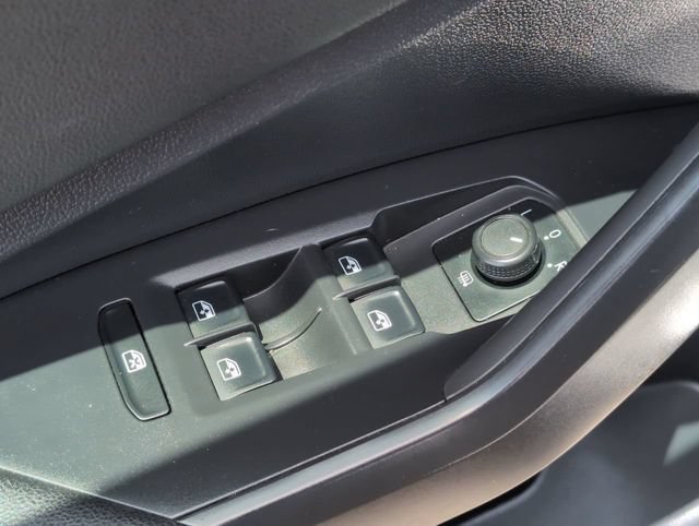 Used 2019 Volkswagen Jetta R-Line FWD image 22