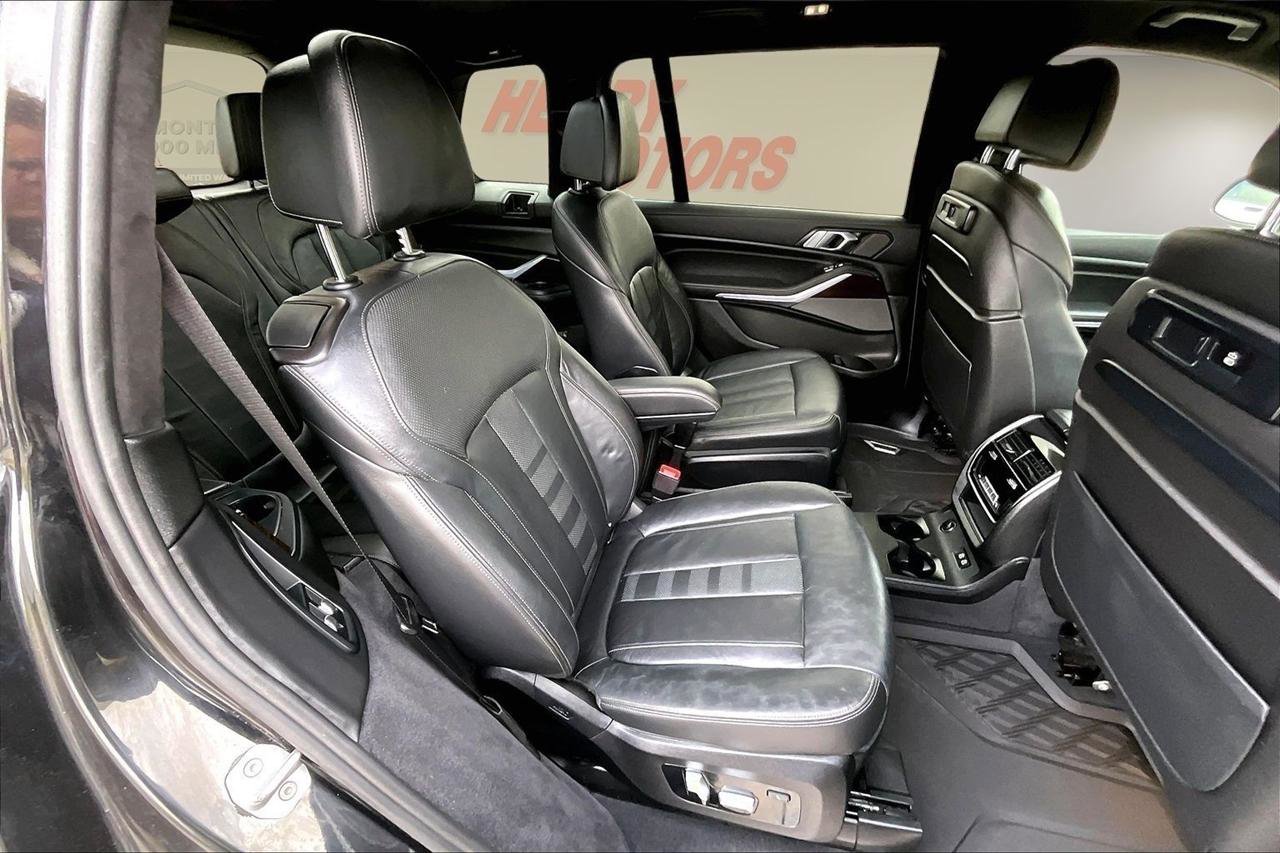 Used 2019 BMW X7 xDrive50i w/ M Sport Package image 25