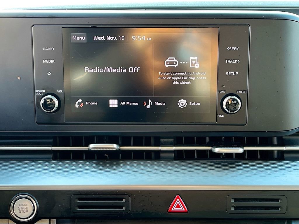 Certified 2024 Kia Carnival LX image 13