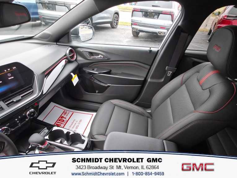 New 2026 Chevrolet Trax RS w/ Sunroof Package image 16