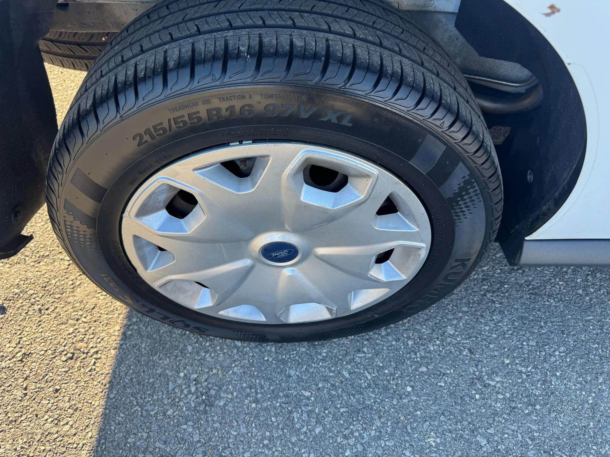 Used 2015 Ford Transit Connect XL image 31