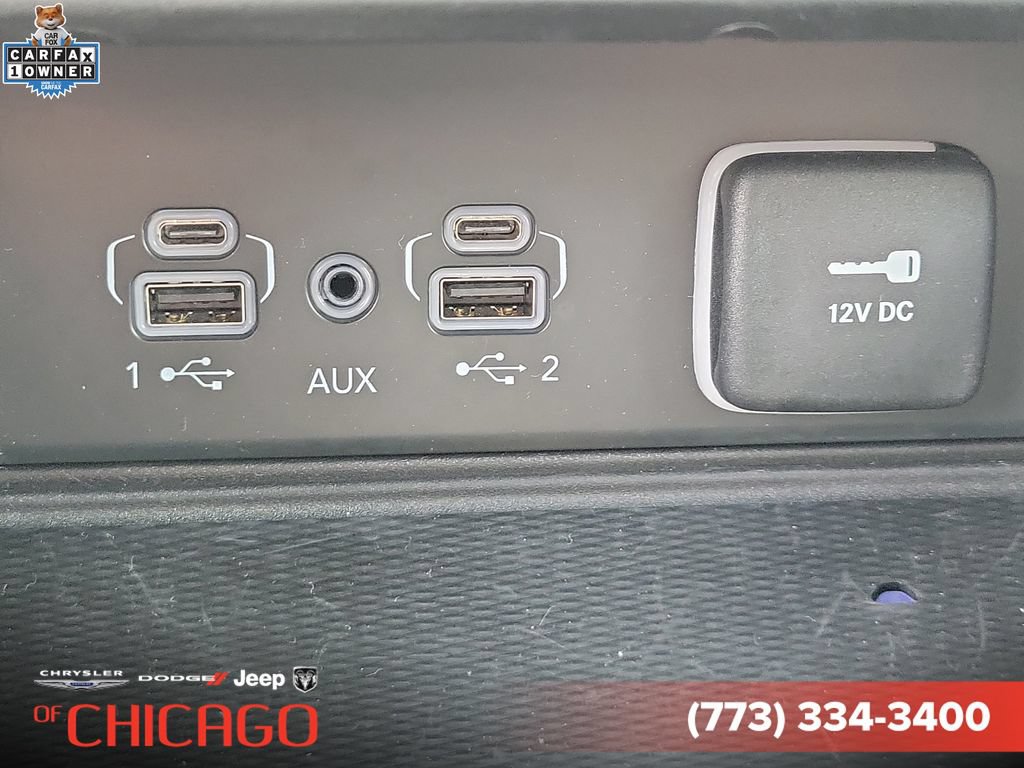 Used 2024 Jeep Grand Cherokee Overland w/ Luxury Tech Group IV AWD/4WD image 36