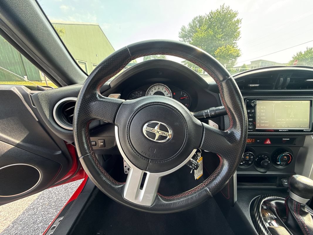 Used 2016 Scion FR-S RWD image 19