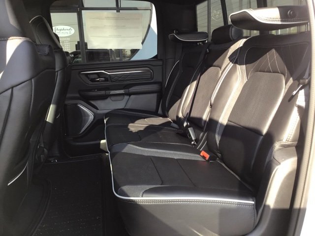 New 2025 RAM 1500 Limited w/ Trailer Tow Group image 15