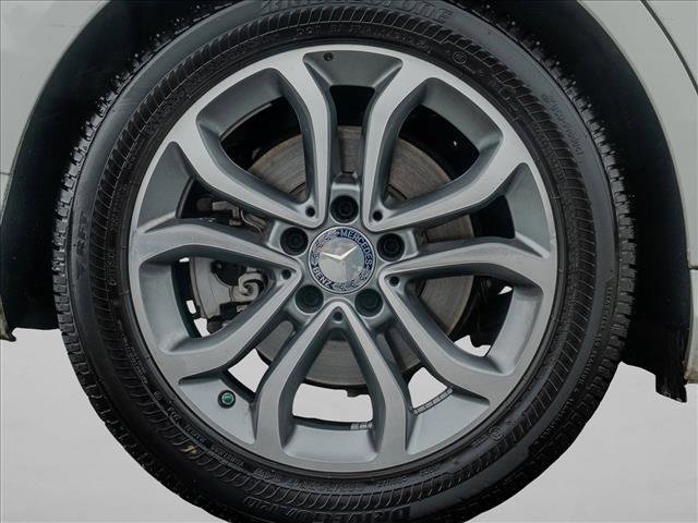 Used 2016 Mercedes-Benz C 300 Sedan image 17