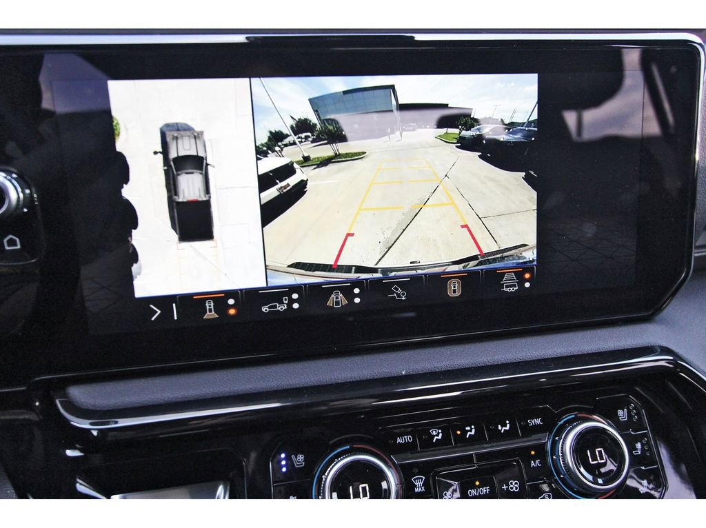 Used 2025 GMC Sierra 2500 AT4 image 23