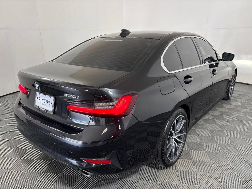 Used 2022 BMW 330i Sedan w/ Convenience Package RWD image 5