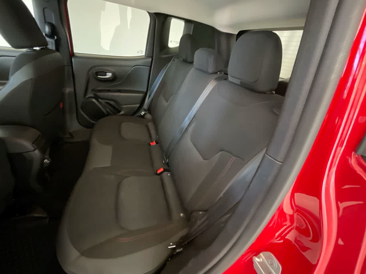 Used 2023 Jeep Renegade Trailhawk AWD/4WD image 22