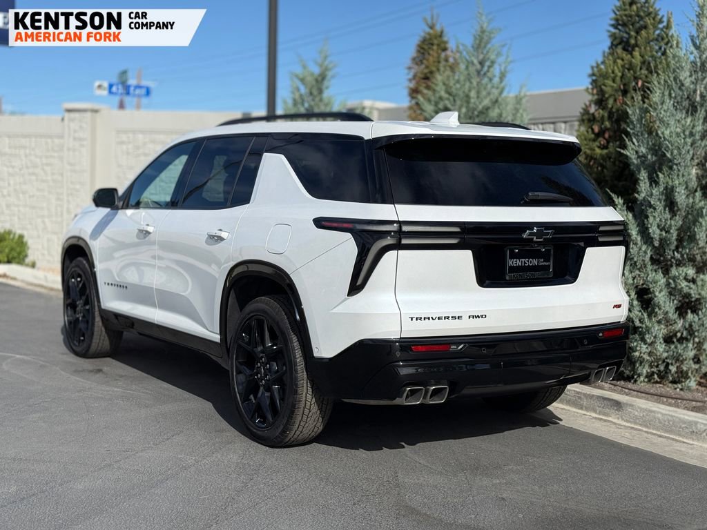 Used 2025 Chevrolet Traverse RS w/ LPO, Floor Liner Package image 6
