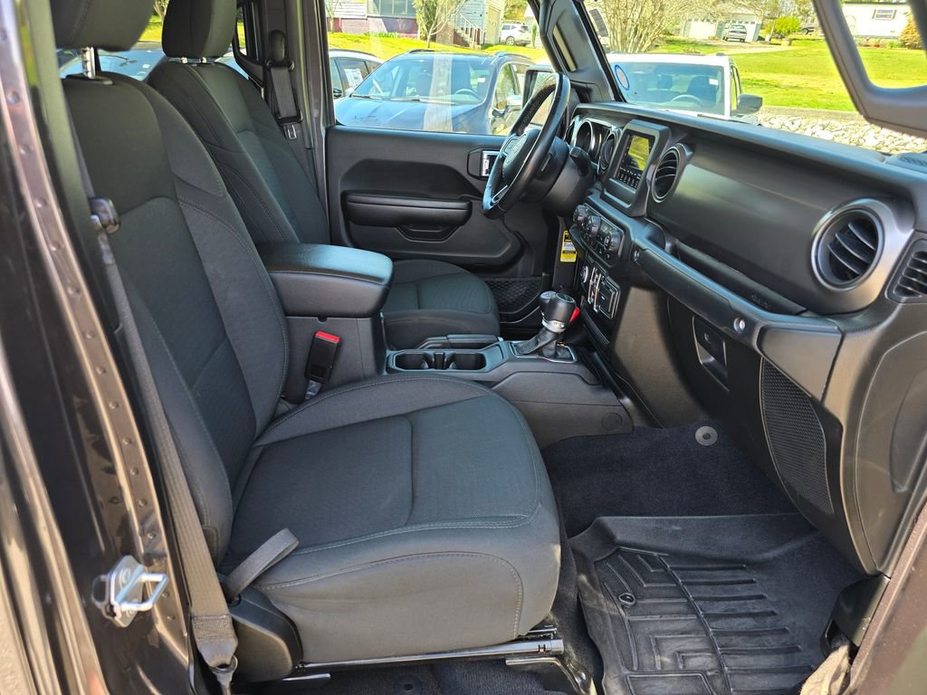 Used 2021 Jeep Gladiator Sport AWD/4WD image 28