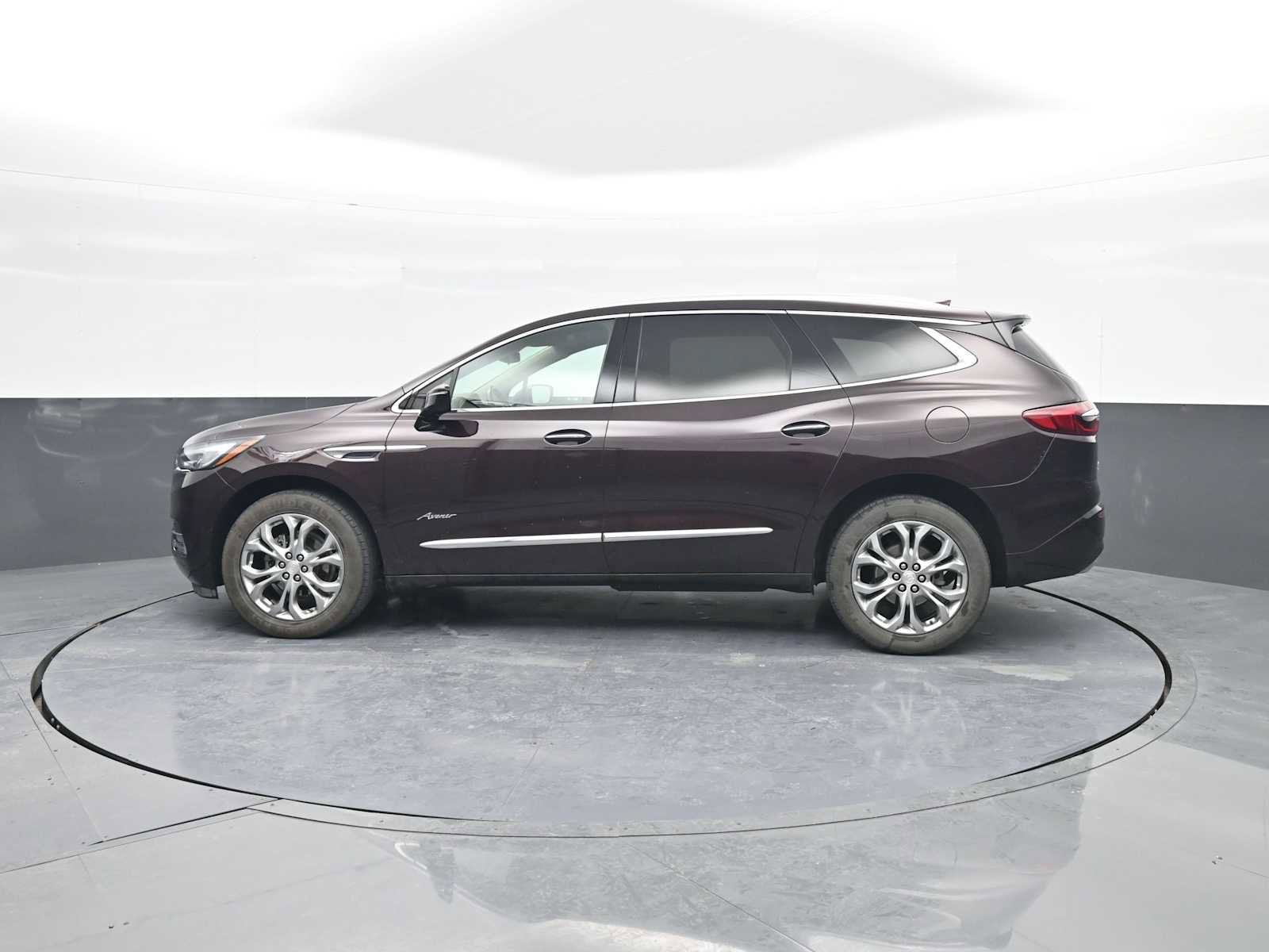 Used 2021 Buick Enclave Avenir w/ Avenir Technology Package image 5
