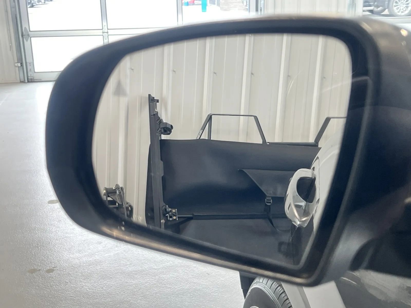 Used 2020 Jeep Cherokee Limited image 8