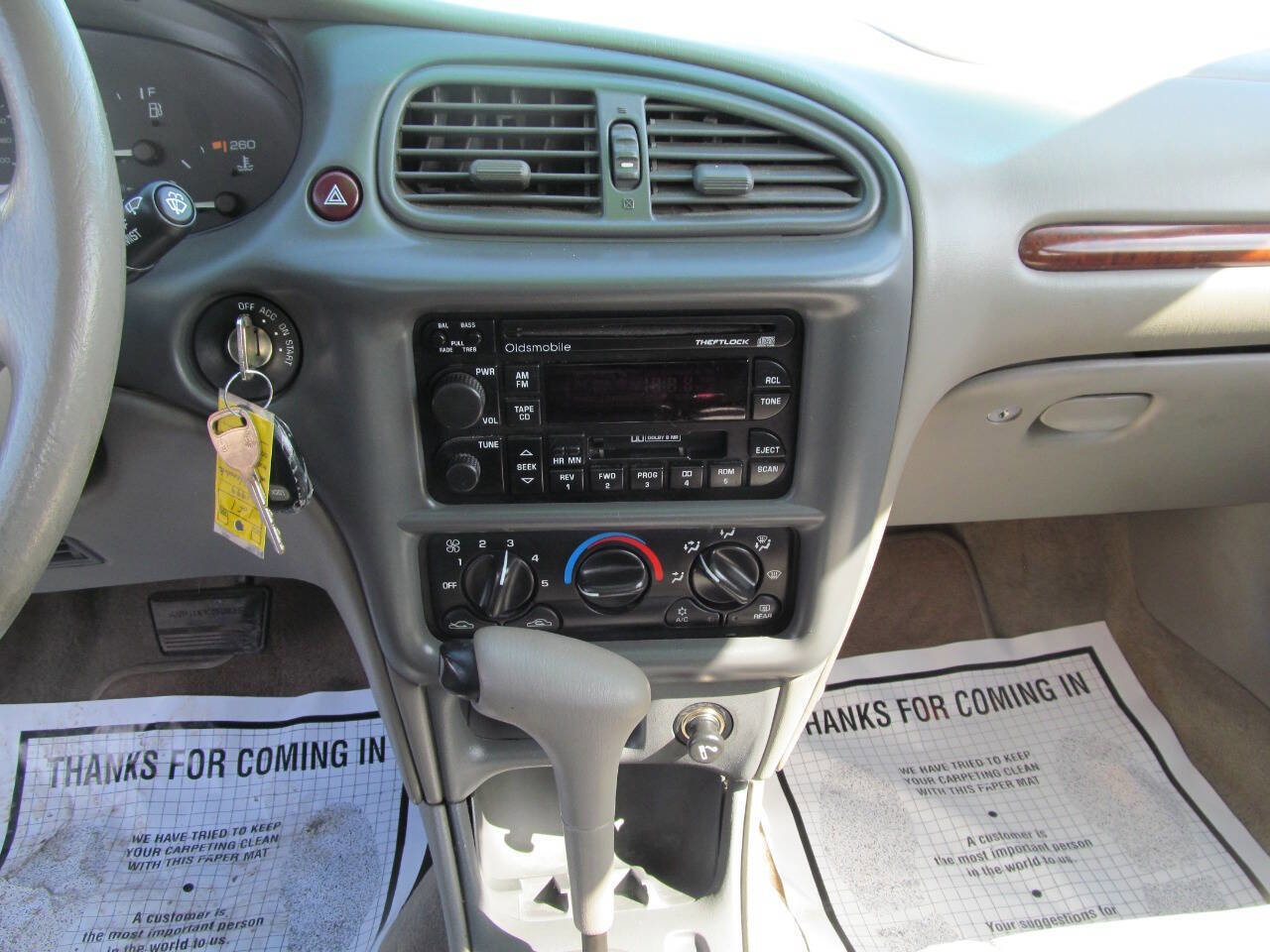 Used 1999 Oldsmobile Cutlass GL w/ Convenience Pkg image 10