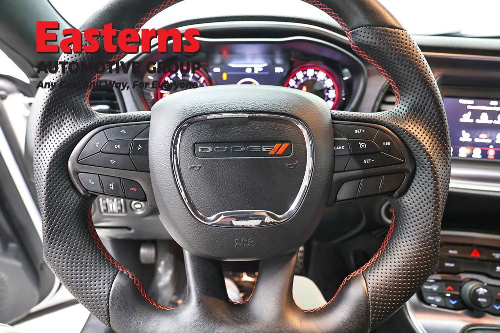 Used 2018 Dodge Challenger R/T w/ Blacktop Package RWD image 10