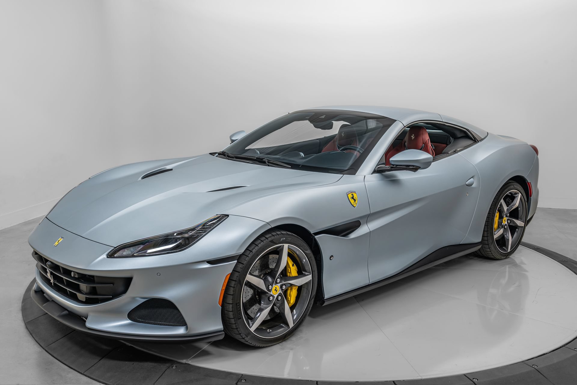 Certified 2023 Ferrari Portofino M RWD image 14