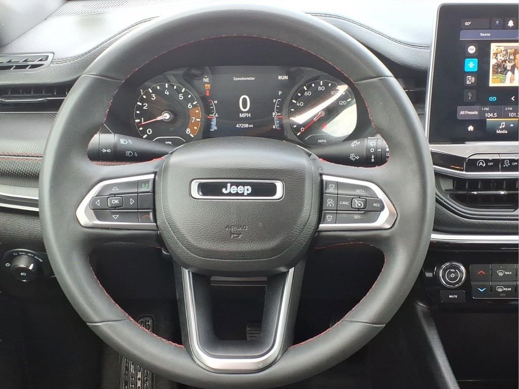 Used 2023 Jeep Compass Trailhawk image 20