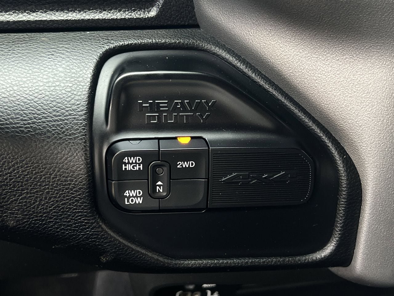 Used 2024 RAM 2500 Big Horn AWD/4WD image 17