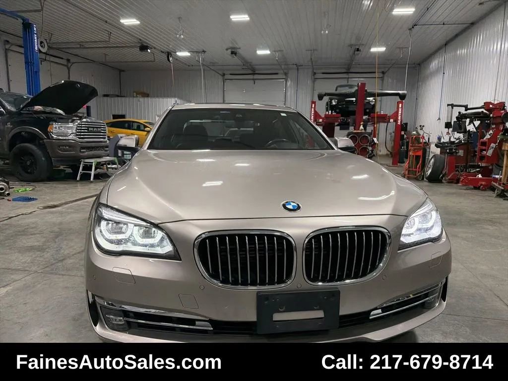 Used 2015 BMW 750Li xDrive 750Li xDrive Sedan 4D image 32