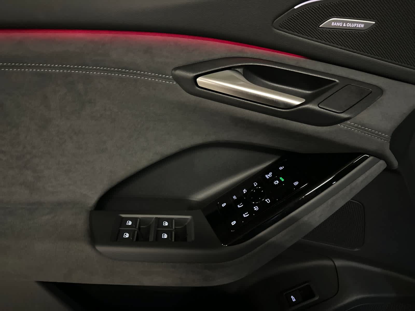 New 2027 Audi SQ6 e-tron Prestige AWD/4WD image 12