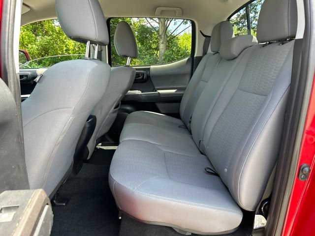 Used 2019 Toyota Tacoma SR5 AWD/4WD image 30