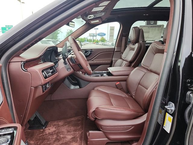 New 2024 Lincoln Aviator Black Label w/ Jet Package AWD/4WD image 6