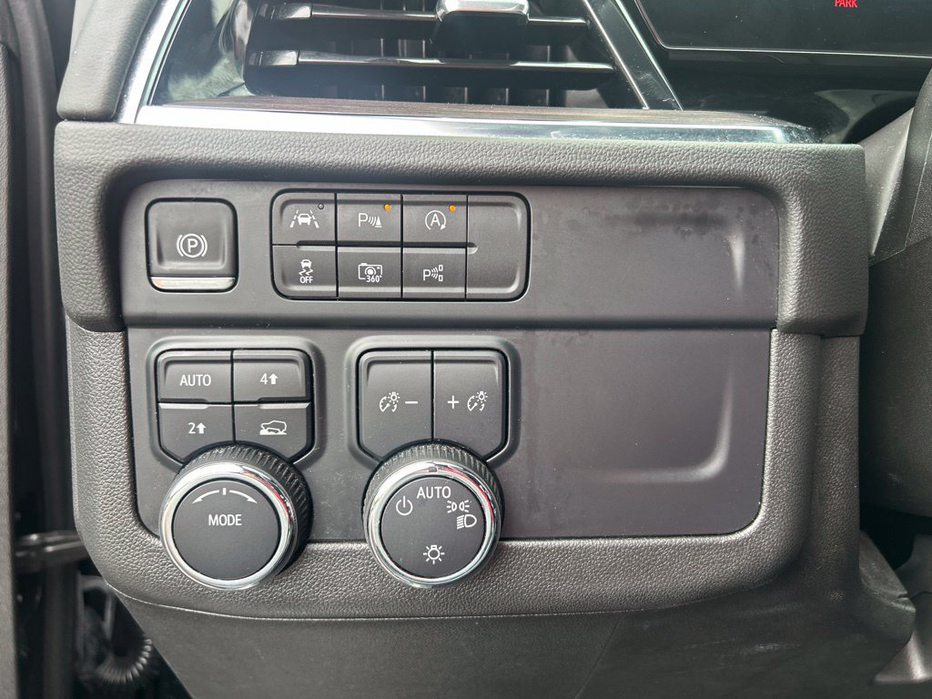 Used 2025 Chevrolet Tahoe LT AWD/4WD image 19