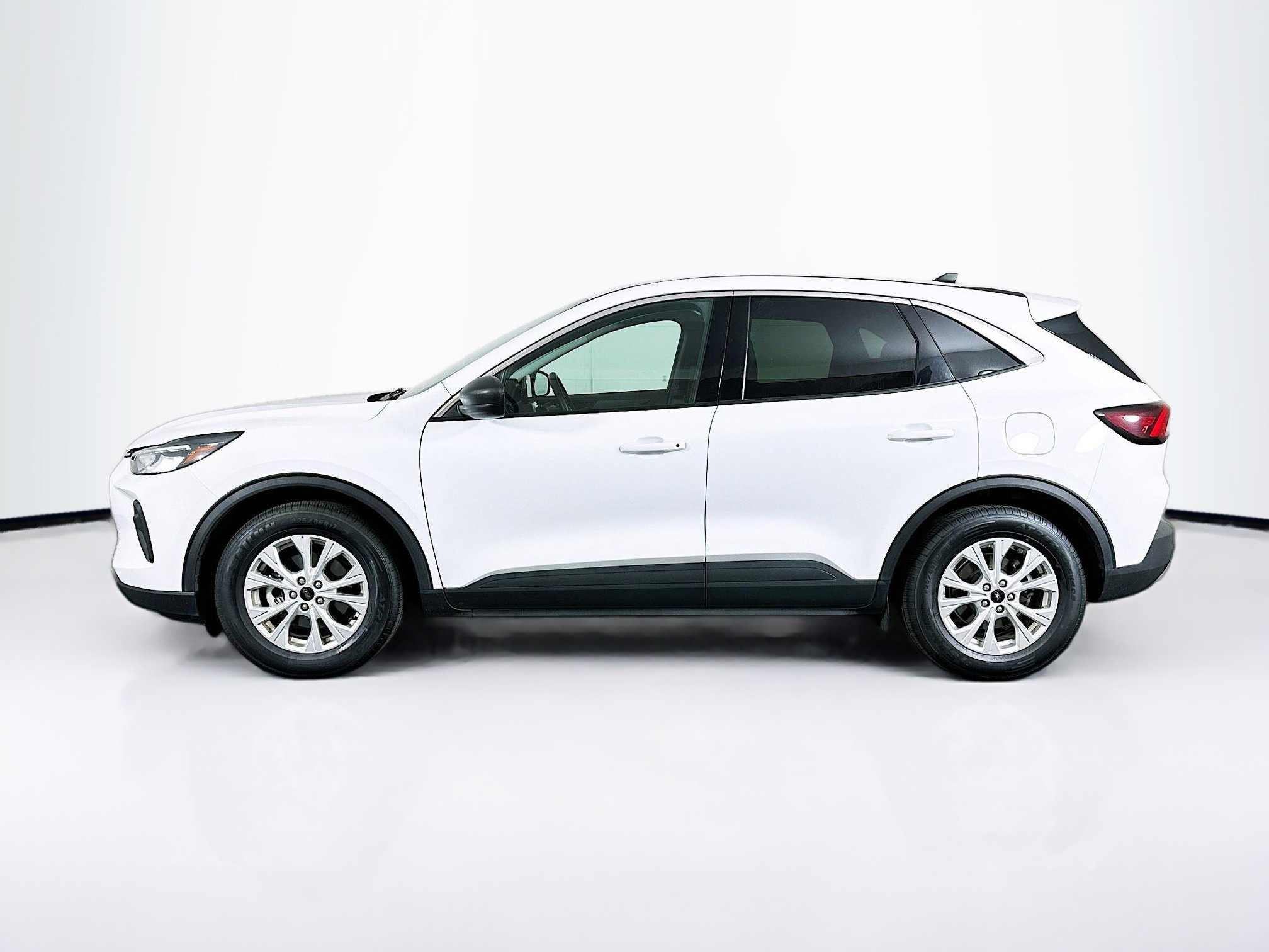 Used 2024 Ford Escape Active FWD image 4
