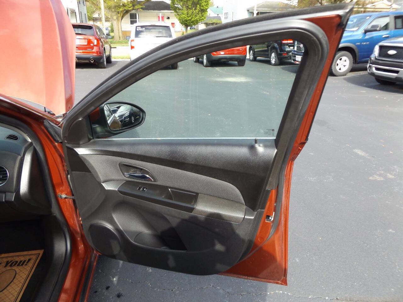 Used 2013 Chevrolet Cruze LT image 26