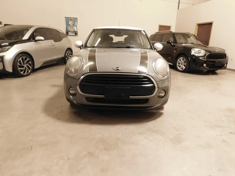 Used 2017 MINI Cooper 2-Door Hardtop FWD image 5