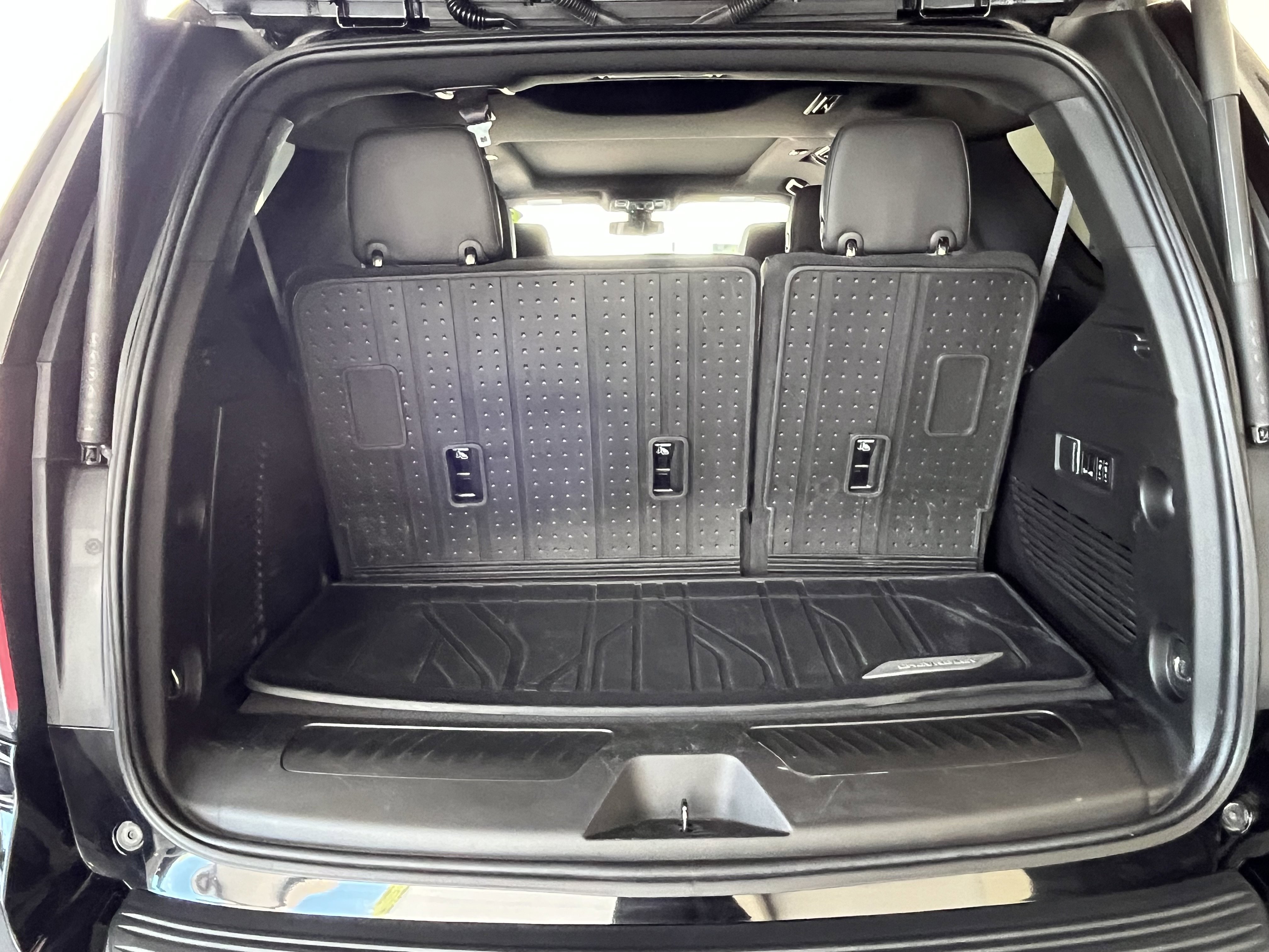 Used 2022 Chevrolet Tahoe LT w/ Luxury Package image 20