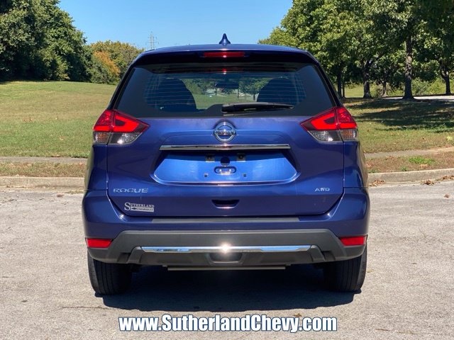 Used 2017 Nissan Rogue S AWD/4WD image 6