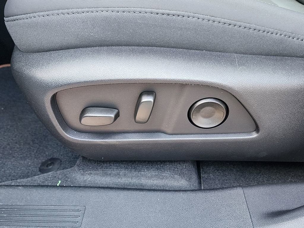 New 2026 GMC Terrain AT4 w/ Convenience Package III image 17