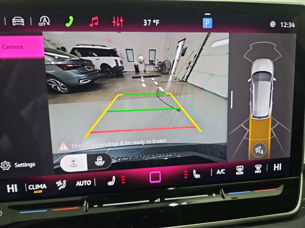 New 2026 Volkswagen Tiguan SE image 19