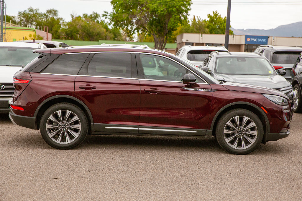 Used 2020 Lincoln Corsair Reserve w/ Equipment Group 201A AWD/4WD image 4