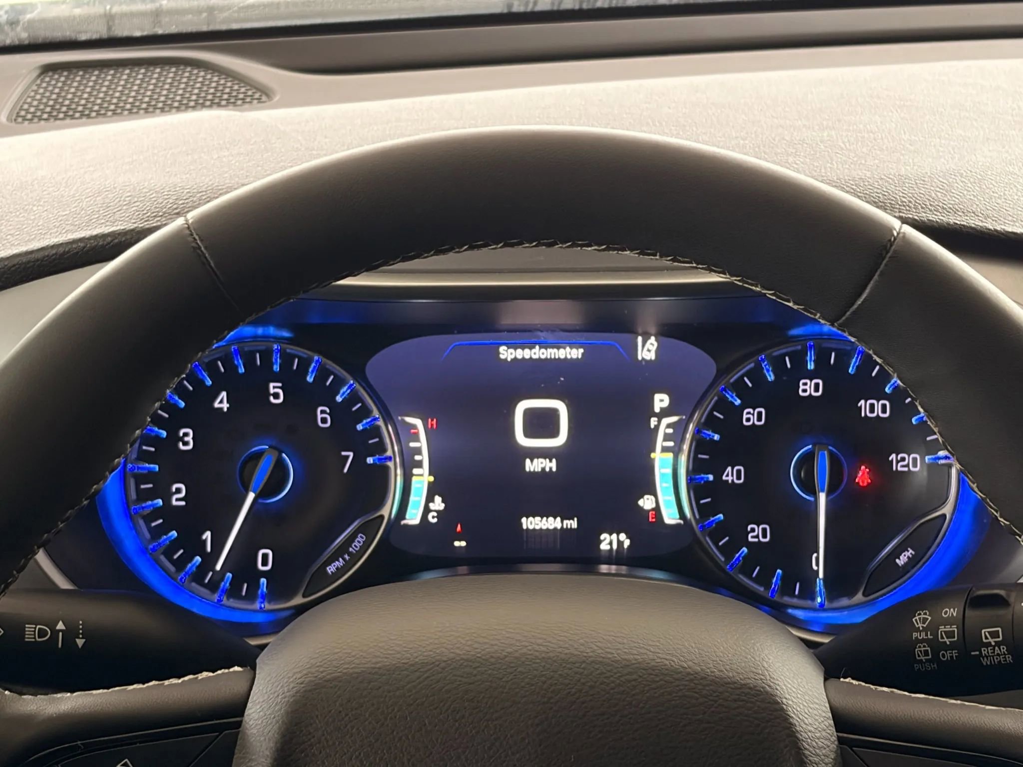 Used 2023 Chrysler Pacifica Touring image 27