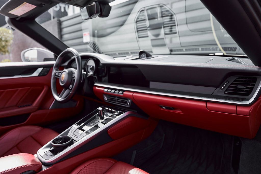 Used 2022 Porsche 911 Turbo S w/ 911 Turbo Sportdesign Package image 39