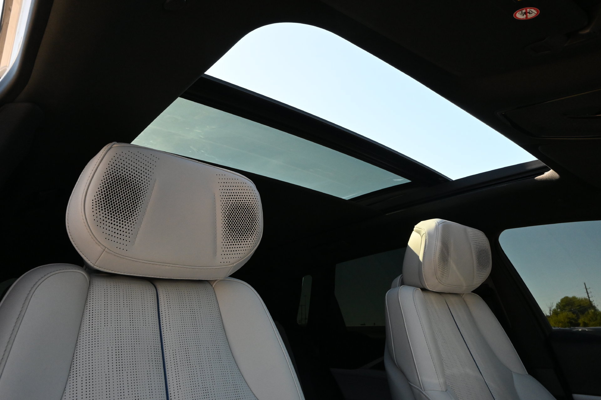 Certified 2025 Cadillac Lyriq Luxury w/ LPO, Floor Liner Package RWD image 26