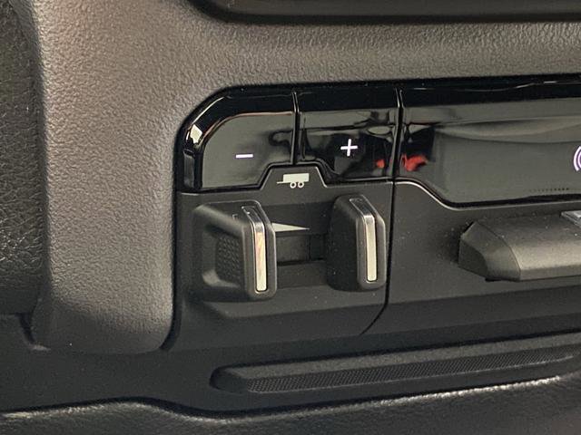 Used 2022 RAM 2500 Big Horn image 23