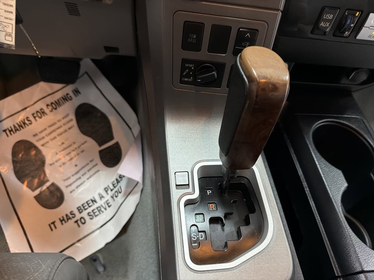 Used 2010 Toyota Sequoia Platinum RWD image 25